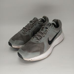 Grey nikes, size 11